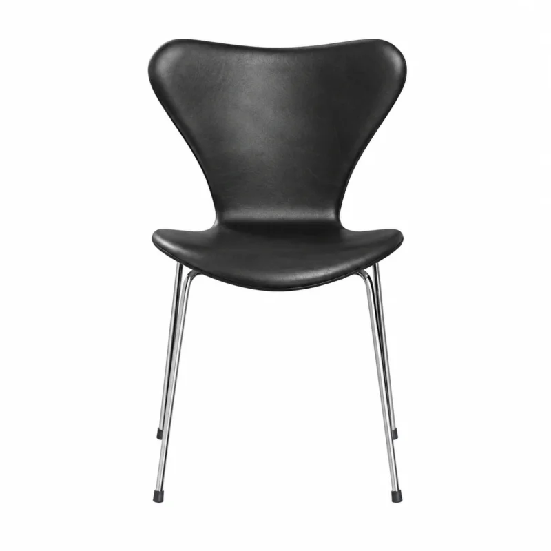 Fritz Hansen - 3107 Stuhl, vollgepolstert Wild Leder Schwarz / Chromgestell von Arne Jacobsen
