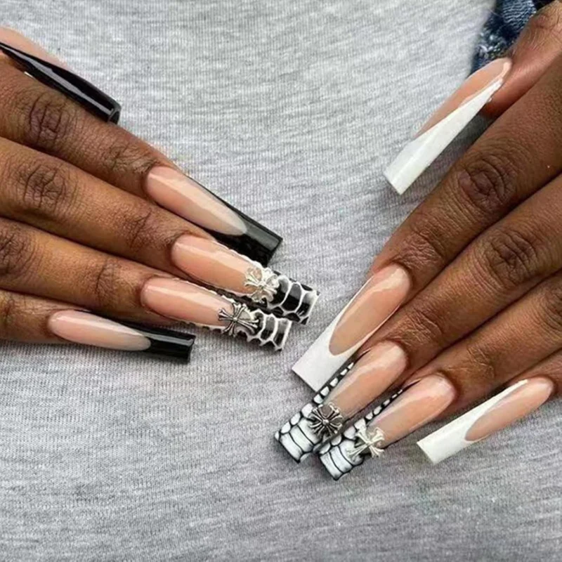 24 Stück Press on Nails Schwarz Weiß French Spider Coffin Kunstnägel