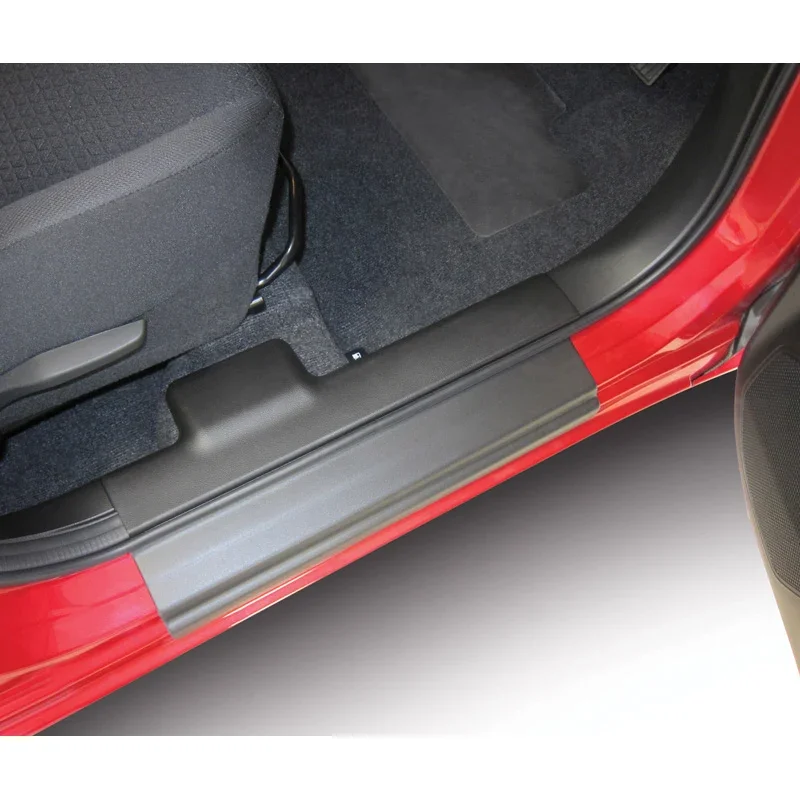 RGM, Einstiegsleistenschutz, passt für Suzuki Swift IV 5-Türer inkl. Sport 5/2017- - Set mit 4 Teilen