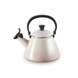 Le Creuset Flötenkessel 1,6L Kone „Shell Pink“